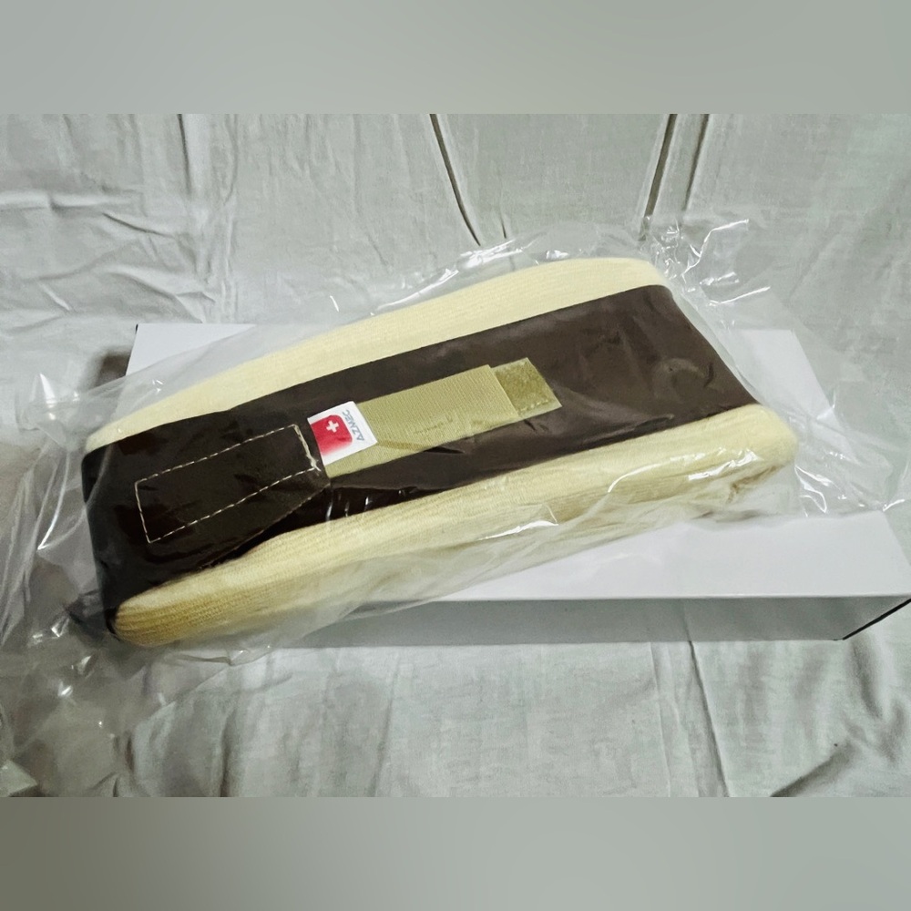 Azmec Cream and Brown Foam Neck Brace adjustable 11”-19” made in USA Brand New